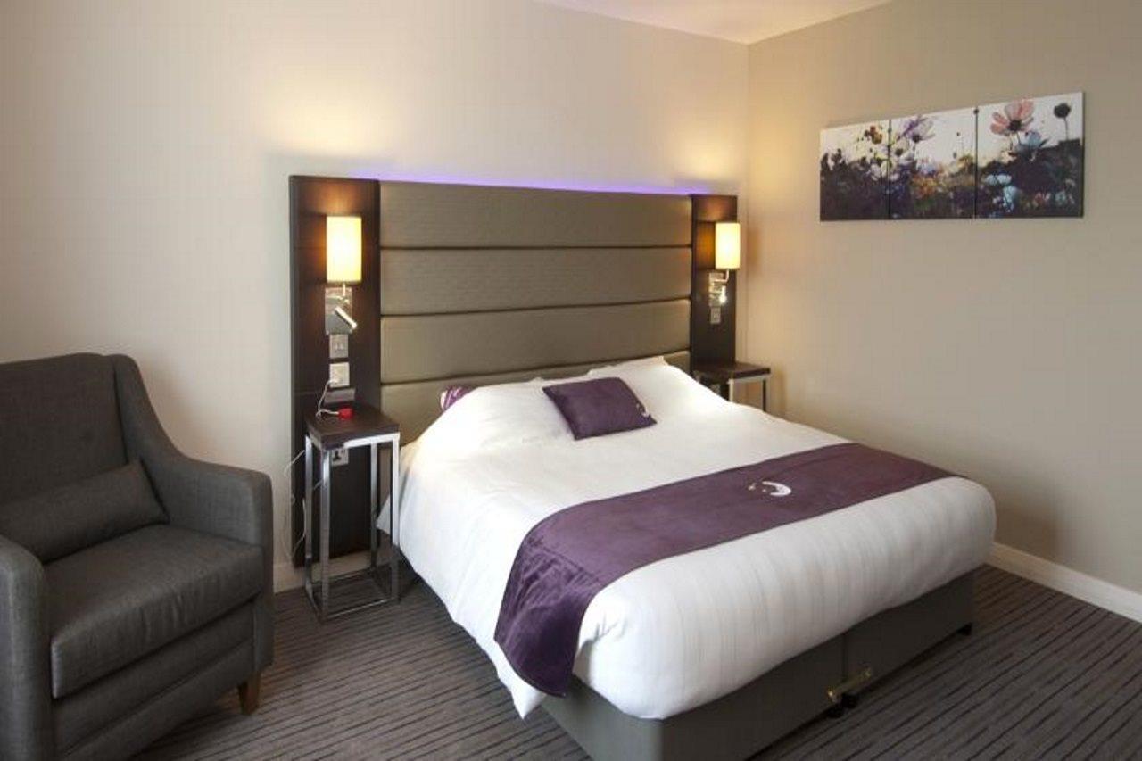 Premier Inn Inverness East Екстер'єр фото